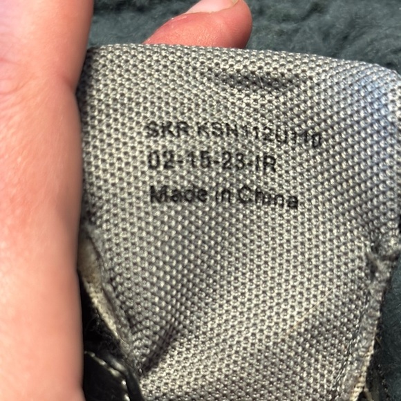 See Kai run Black Sneakers with Velcro Strap‎ and Flexible Sole size 5 - Picture 8 of 9